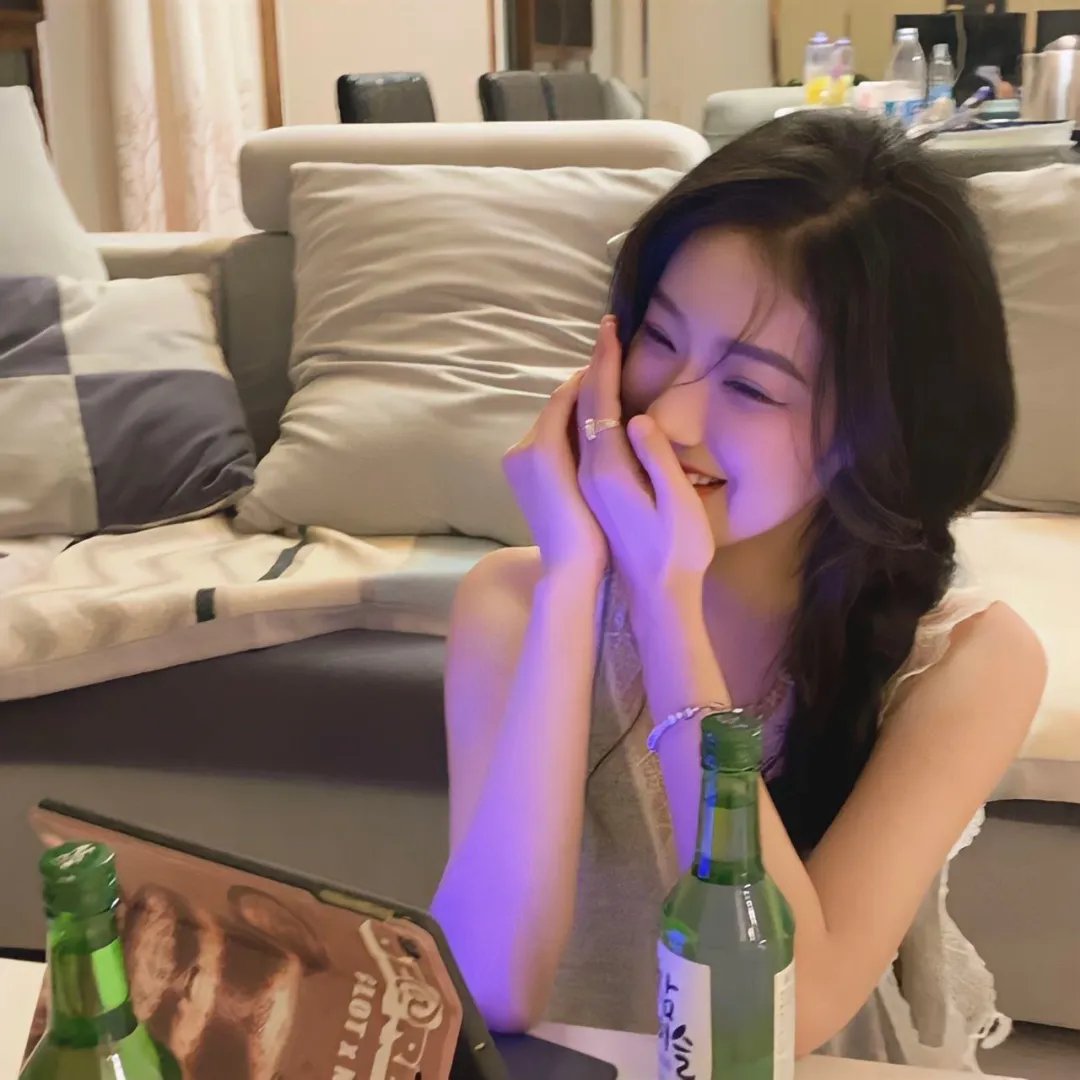 阳光灿烂的女人